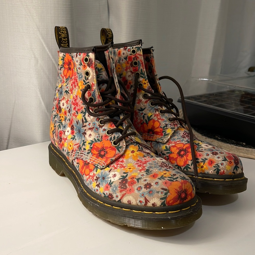 Floral Dr. Martens